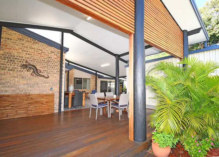Second view of Homely house listing, 4 Craig Crescent, Pialba QLD 4655