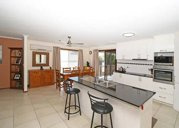 Seventh view of Homely house listing, 4 Craig Crescent, Pialba QLD 4655