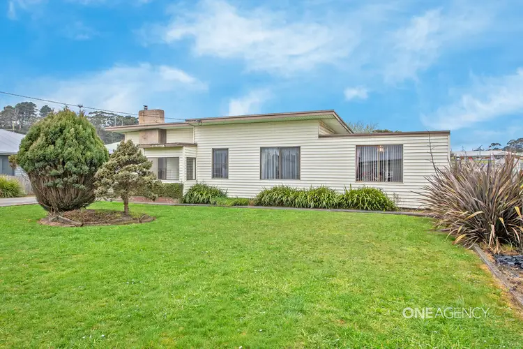 13 Emmett Street, Smithton TAS 7330