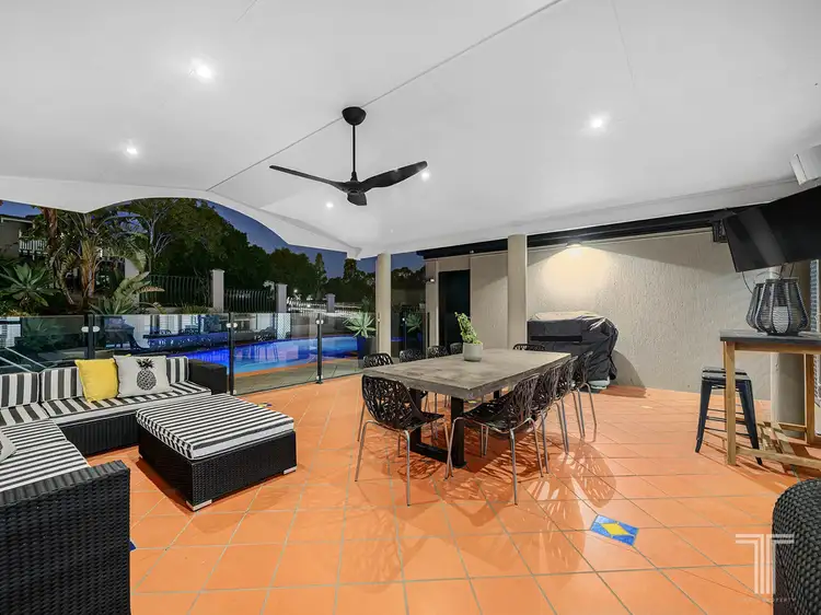 12 Woodland Street, Carindale QLD 4152