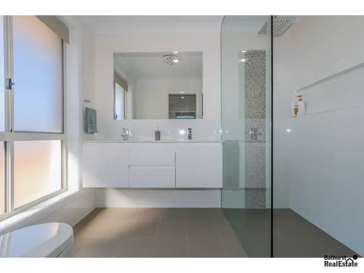 Seventh view of Homely house listing, 5 Hyacinth Way, Windradyne NSW 2795