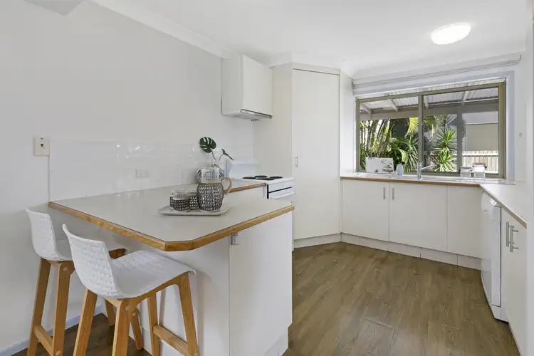 Sixth view of Homely semi-detached listing, 405 Cypress Terrace North, Palm Beach QLD 4221