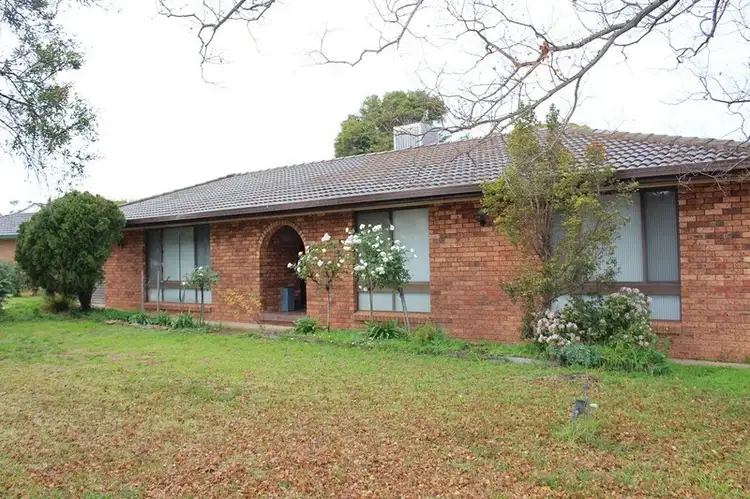 14 Chelsea Crescent, Forbes NSW 2871