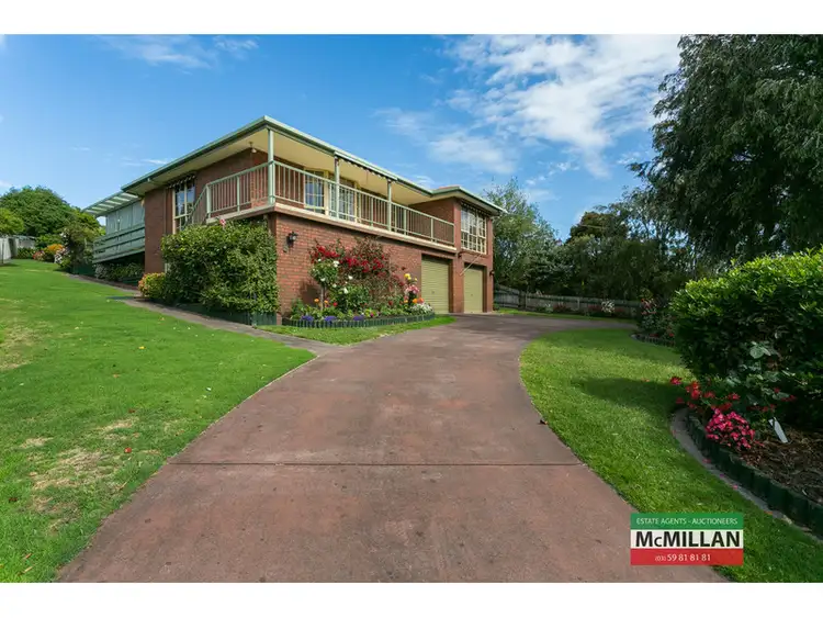 Second view of Homely house listing, 3 Crest Drive, Rosebud VIC 3939