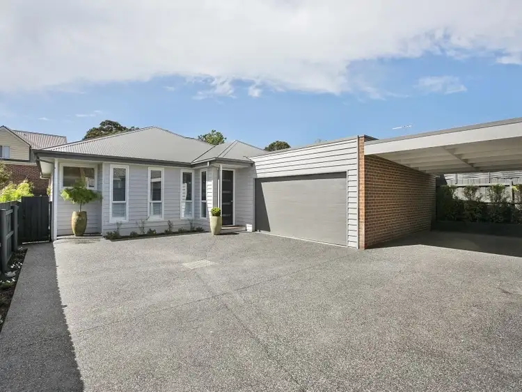 7b Seaview Avenue, Mornington VIC 3931