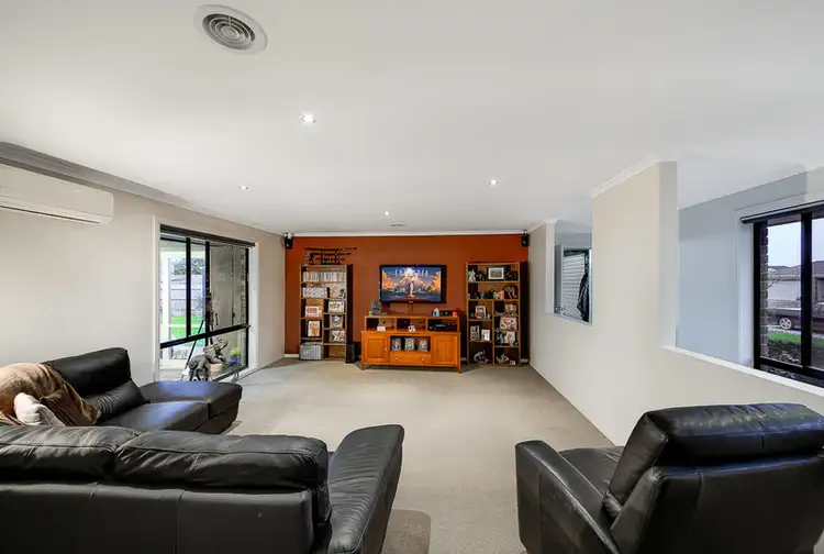 Second view of Homely house listing, 6 Stanton Court, Pakenham VIC 3810