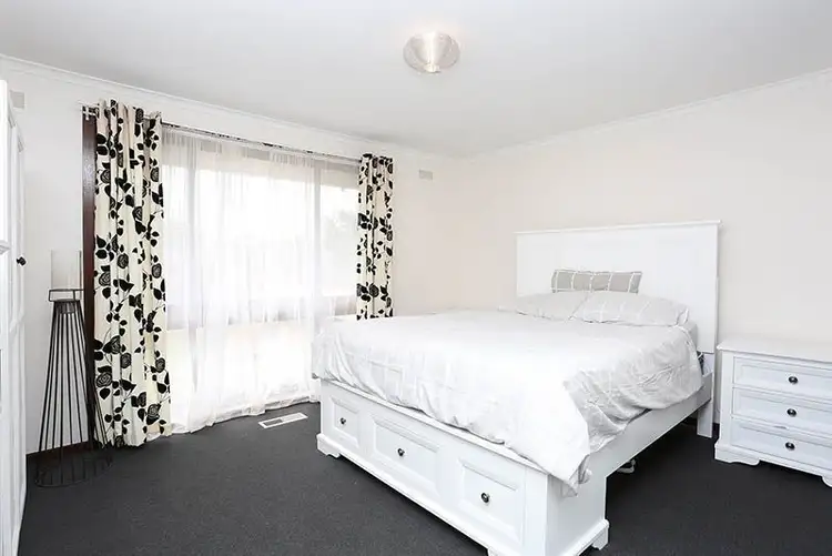 Sixth view of Homely house listing, 5 Balnarring Drive, Kings Park VIC 3021