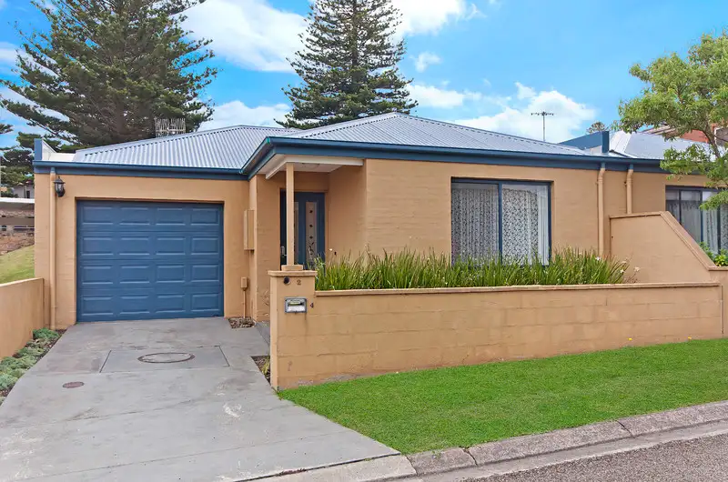 Main view of Homely unit listing, 2/4 Margarets Lane, Warrnambool VIC 3280