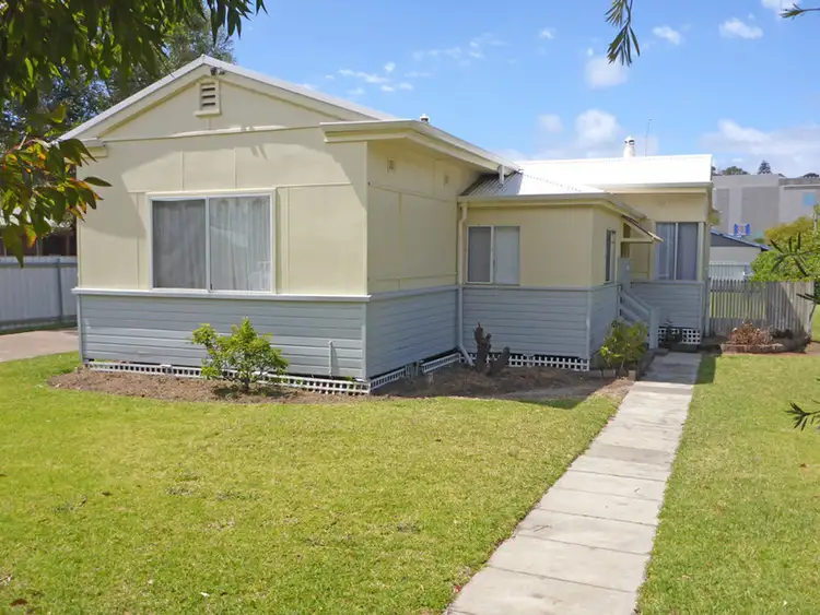 16 Emily Street, Esperance WA 6450