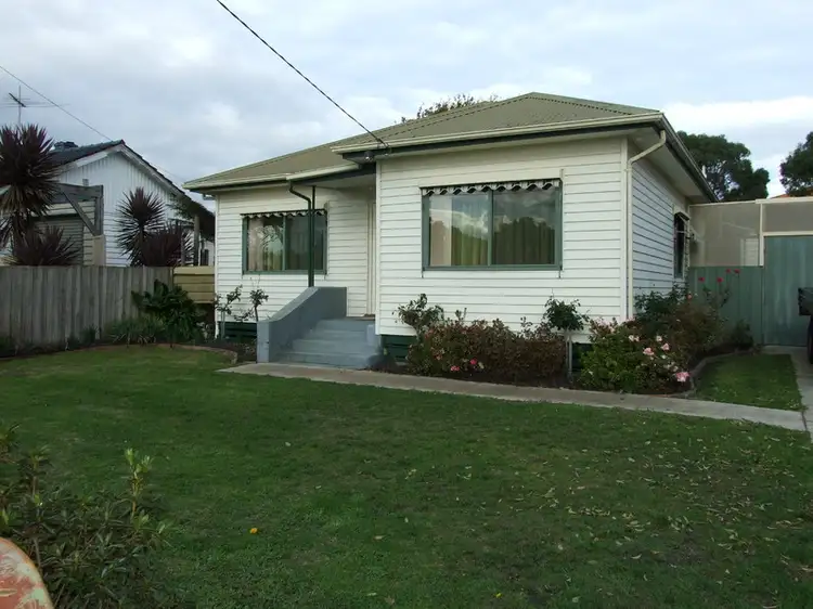 42 Chamberlain Road, Newborough VIC 3825