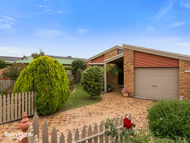 138 Third Avenue, Rosebud VIC 3939