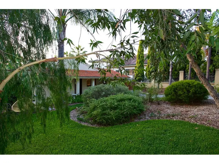 43 Irwin Street, East Fremantle WA 6158