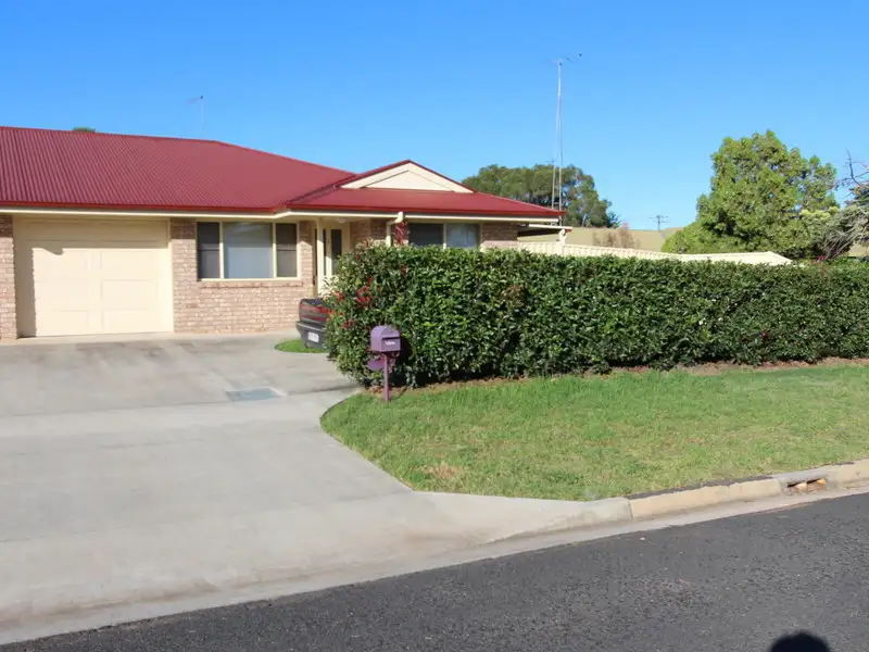 Main view of Homely unit listing, 1/17 Fisher Street, Clifton QLD 4361