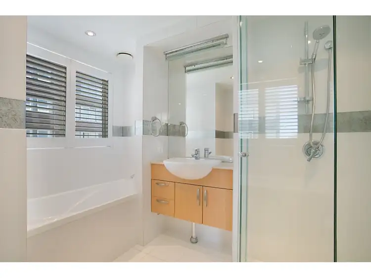 Sixth view of Homely apartment listing, 3/1 Cable Street, Main Beach QLD 4217