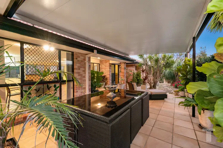 9 Ensign Street, Carindale QLD 4152