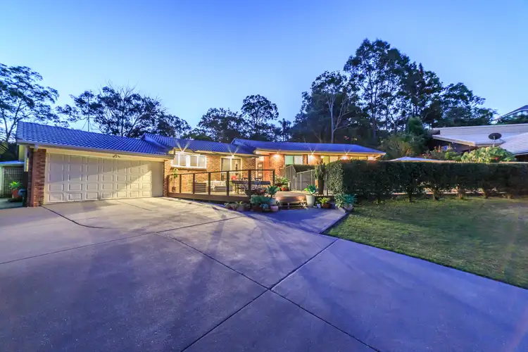 6 Samantha Court, Benowa QLD 4217