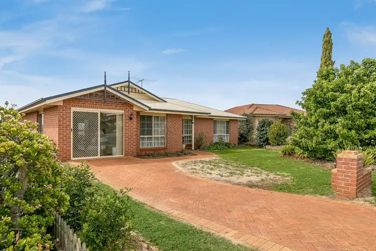5 Osbourne Court, Kearneys Spring QLD 4350