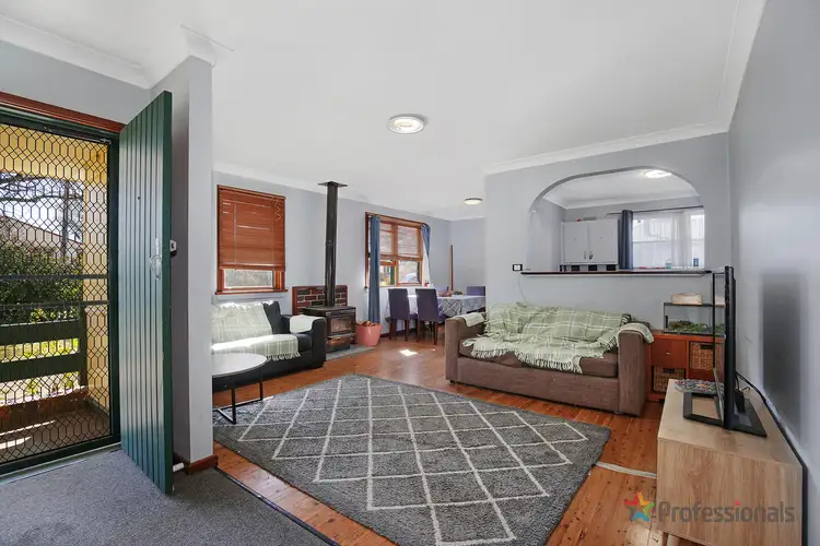 Main view of Homely house listing, 19 Jones Avenue, Armidale NSW 2350