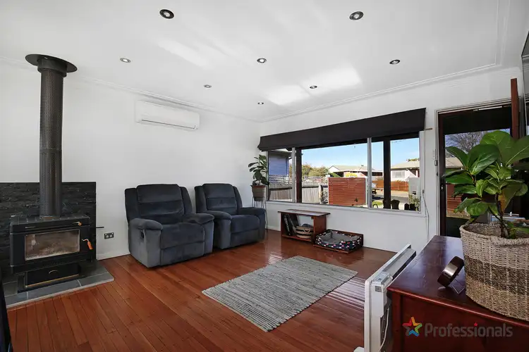Fifth view of Homely house listing, 8 Holmes Avenue, Armidale NSW 2350