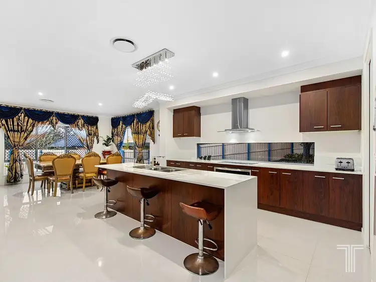Main view of Homely house listing, 4 Inkerman Court, Carindale QLD 4152