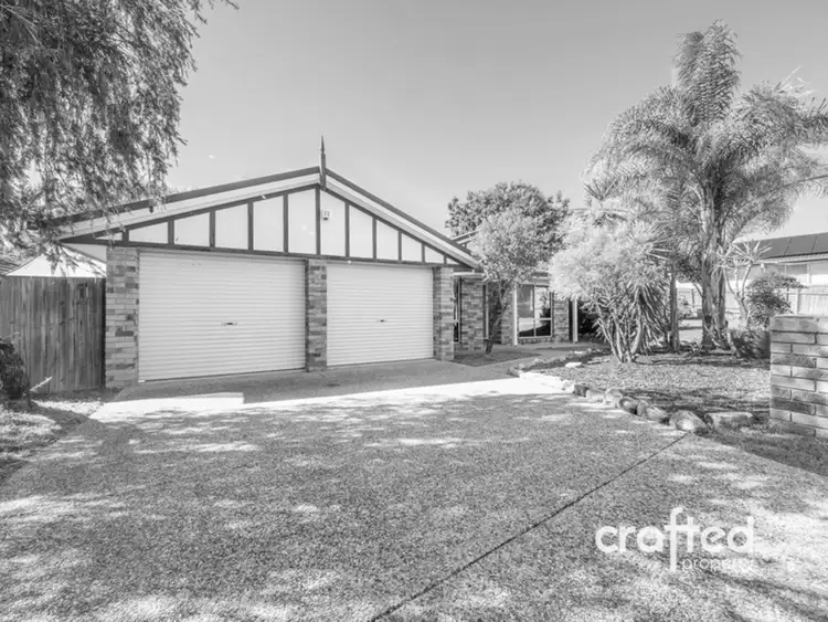 8 Cougers Court, Regents Park QLD 4118