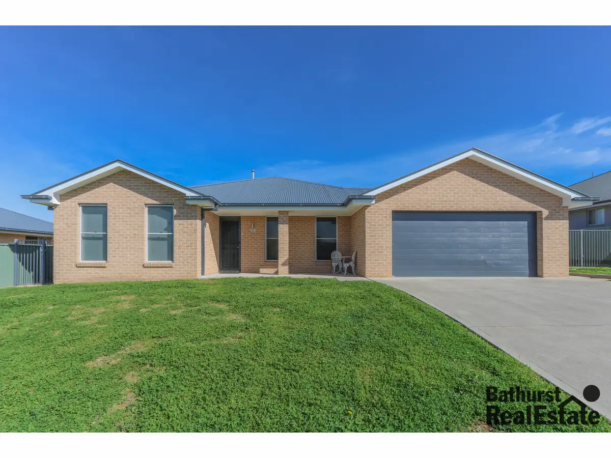 Main view of Homely house listing, 33 Federation Drive, Kelso NSW 2795