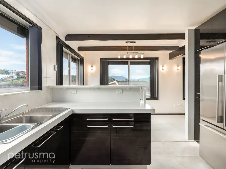 6 Iluka Court, Lenah Valley TAS 7008