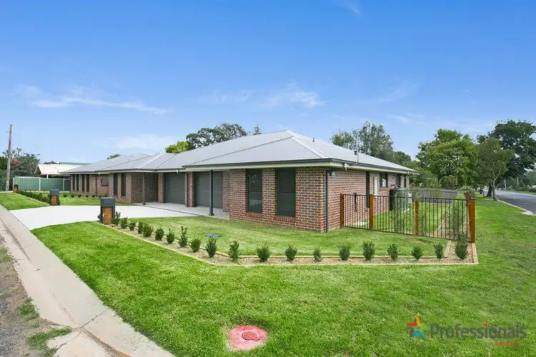 Main view of Homely unit listing, 1, 2 & 3/132 Douglas Street, Armidale NSW 2350