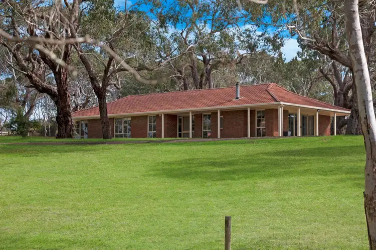 6 Morris Road