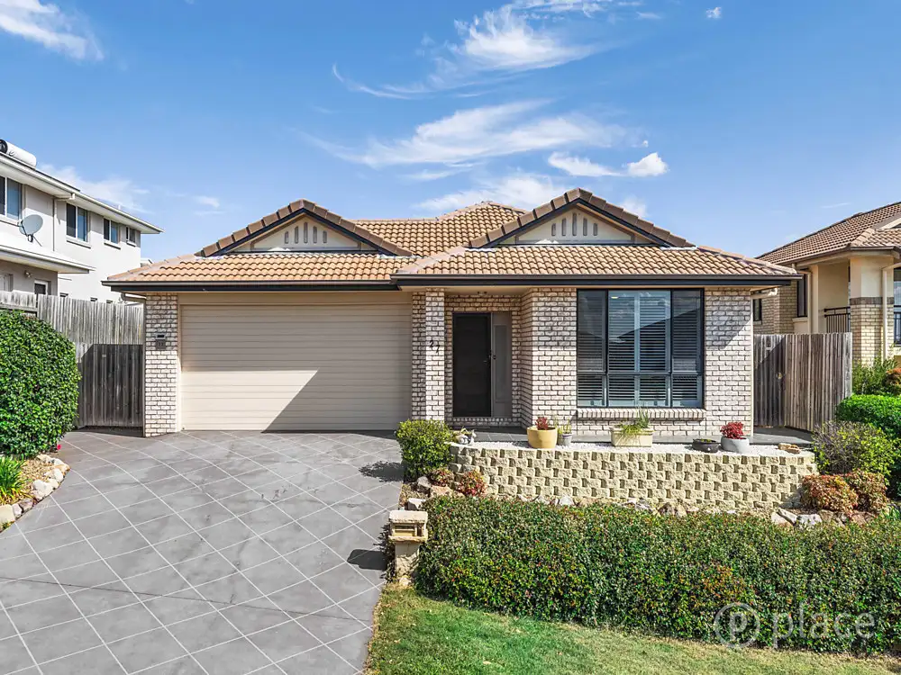 Main view of Homely house listing, 27 Larapinta Circuit, Parkinson QLD 4115