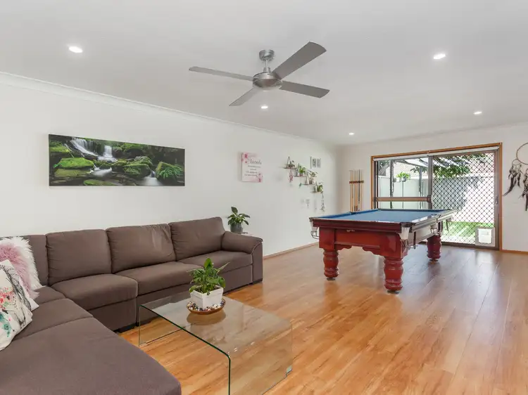 1/3 Greenleaf Close, Burleigh Waters QLD 4220