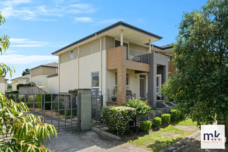 37 & 37A Cadman Avenue, West Hoxton NSW 2171