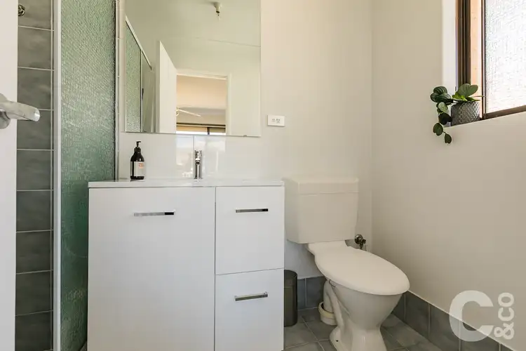 Sixth view of Homely house listing, 33 Djilba View, Leda WA 6170