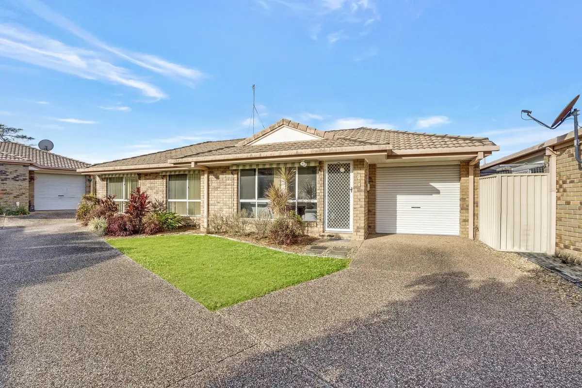 Main view of Homely villa listing, 6/10 Lancaster Court, Nerang QLD 4211