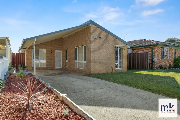 16 Mundarda Place, St Helens Park NSW 2560