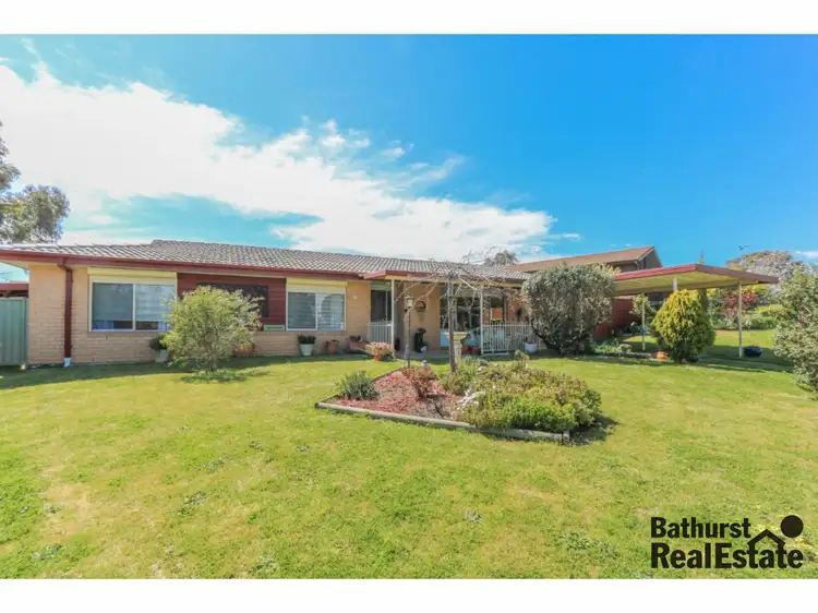 6 Whiteman Place, Windradyne NSW 2795