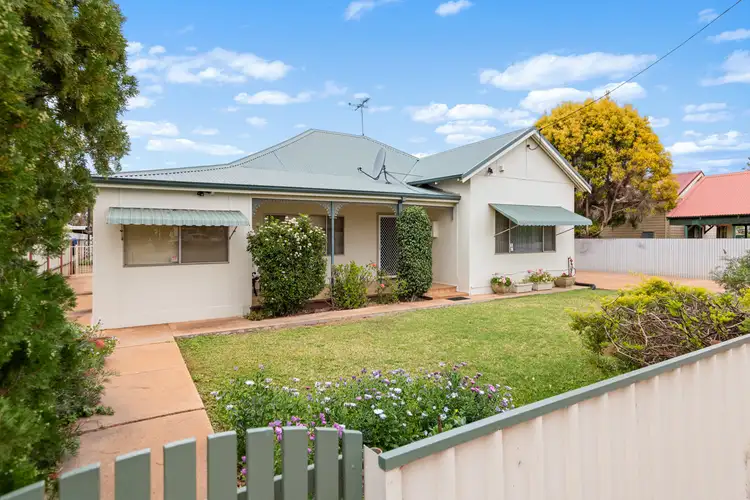 143 Varden Street, Lamington WA 6430