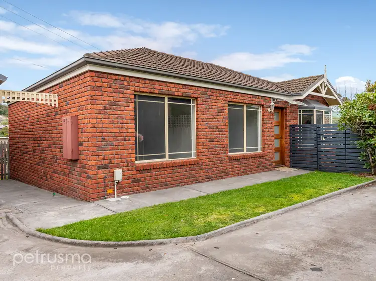 Main view of Homely villa listing, 4/6 Katrina Court, Lindisfarne TAS 7015