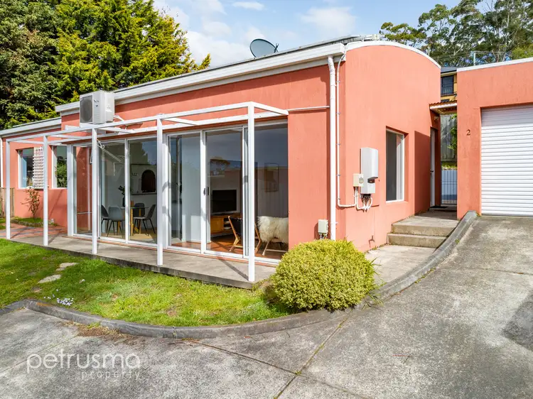 2/9 Hampton Court, Blackmans Bay TAS 7052