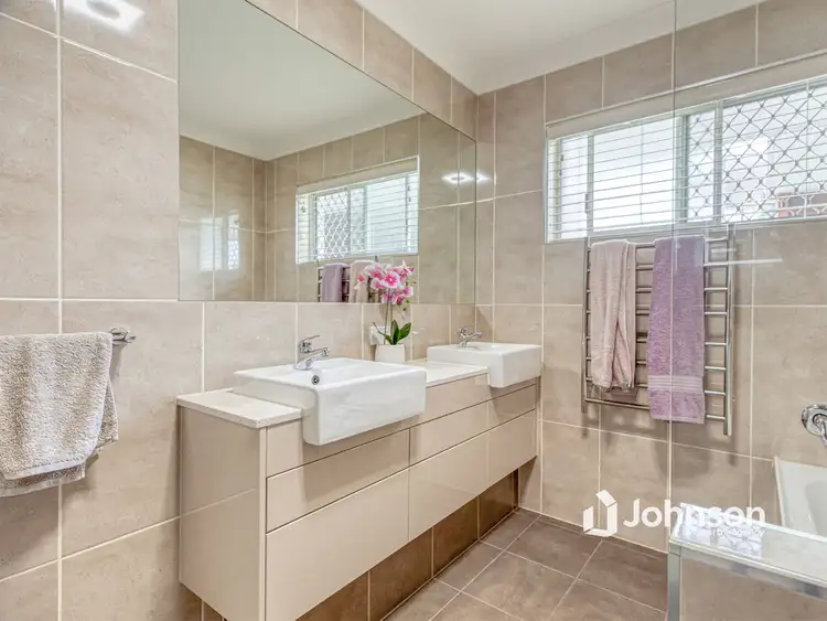 Sixth view of Homely house listing, 2 Guardsman Avenue, Alexandra Hills QLD 4161