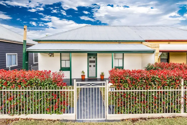 84 Melbourne Street, Abermain NSW 2326