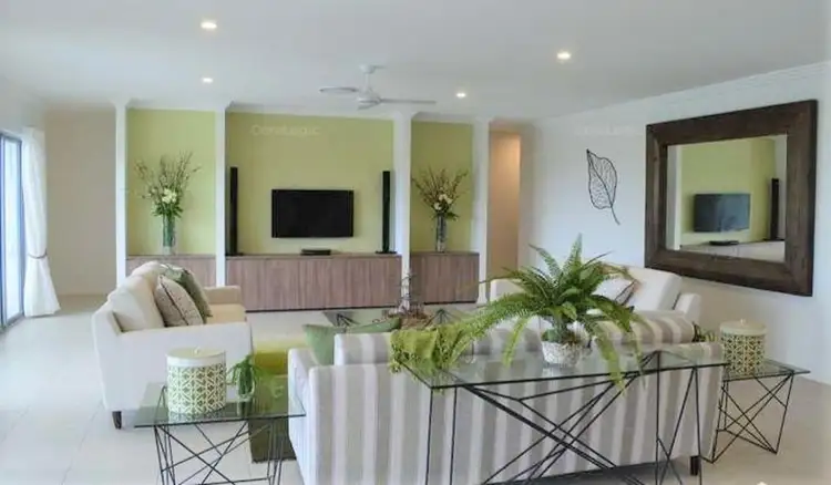 221 Crane Crescent, Nerang QLD 4211