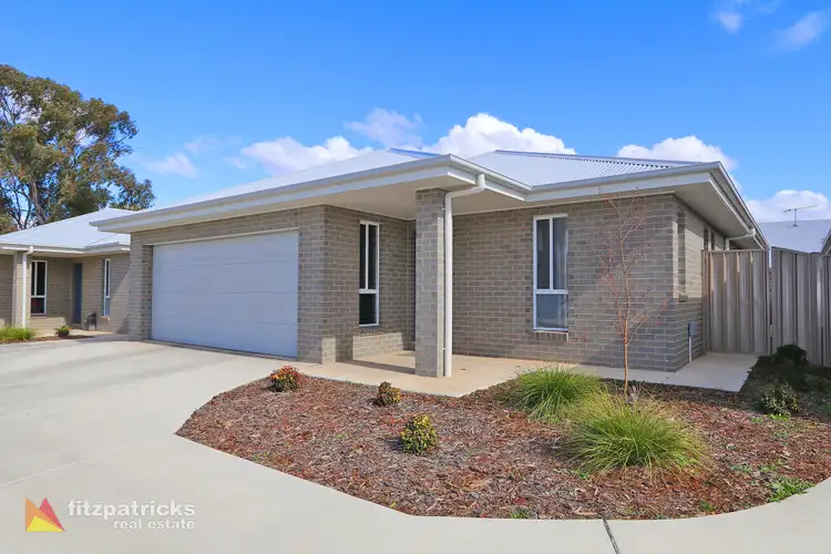 2/4 Kellerman Crescent, Boorooma NSW 2650