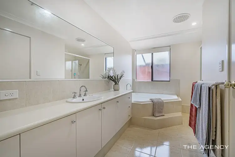 Sixth view of Homely house listing, 2 Harmony Avenue, Atwell WA 6164
