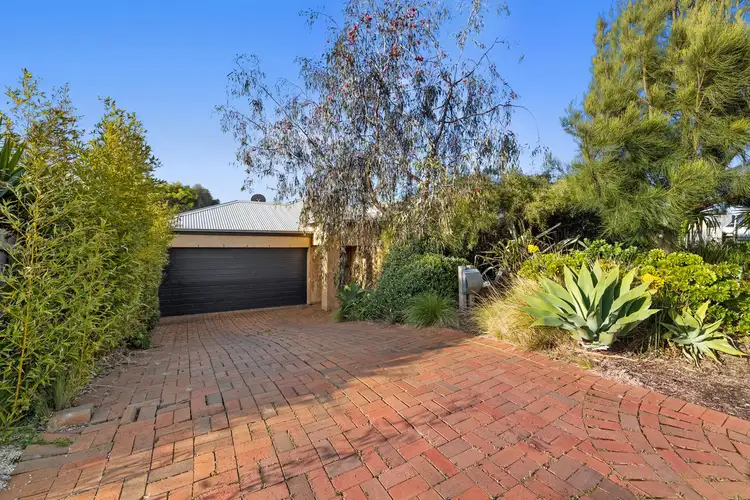 10 Warrin Street, Torquay VIC 3228