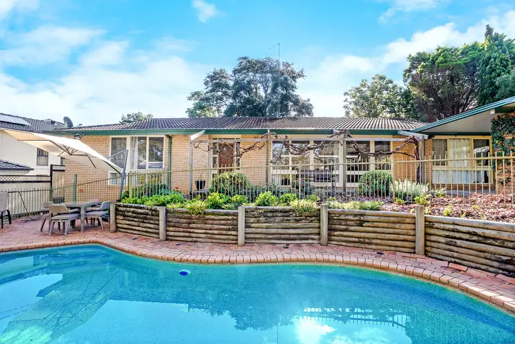 24 Carinyah Crescent, Castle Hill NSW 2154