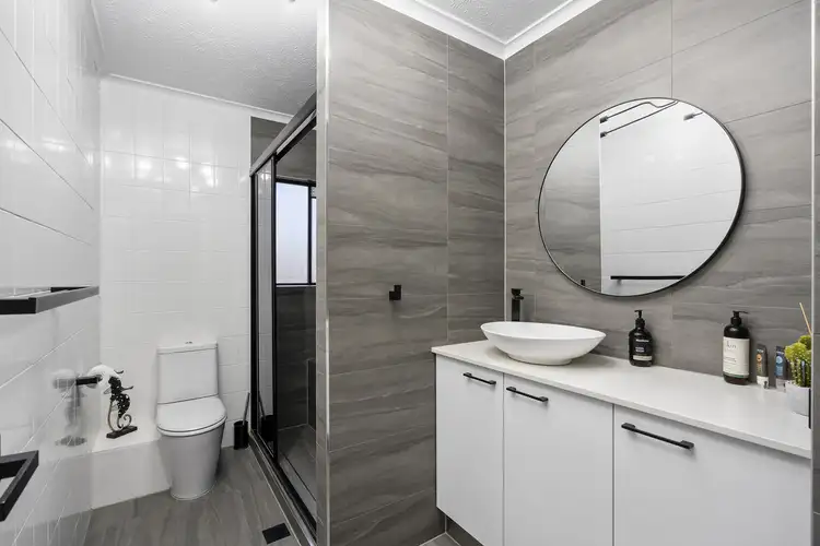 Fifth view of Homely unit listing, 9/13 Stanhill Drive, Surfers Paradise QLD 4217