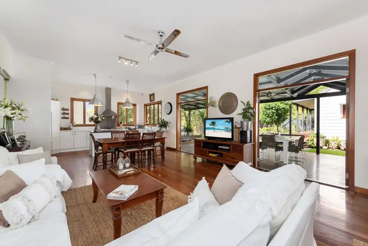 34 Capella Street, Coorparoo QLD 4151
