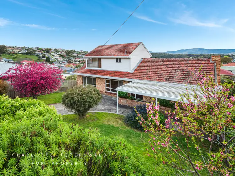 5 Elaine Crescent, West Hobart TAS 7000
