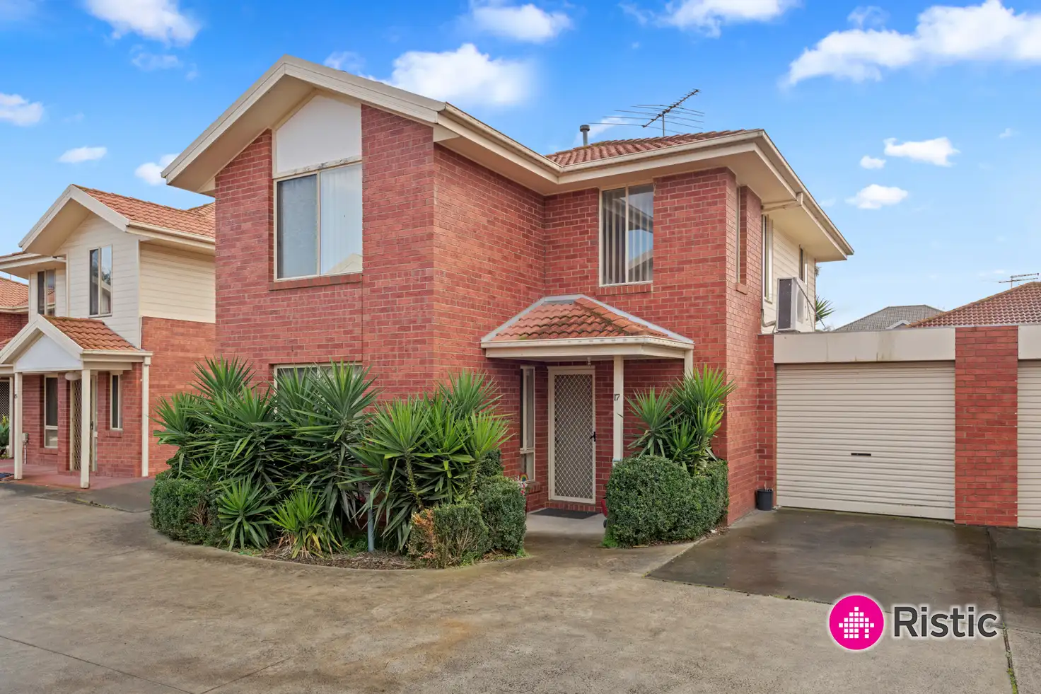 Main view of Homely townhouse listing, 17 Pace Circuit, South Morang VIC 3752